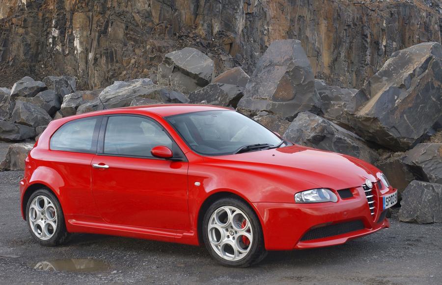  Alfa Romeo 147 GTA (937A) 2003 года  (UK) (фото 3 из 7)